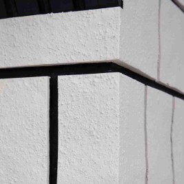 Электрокамин RealFlame Stone AO с очагом Fobos Lux BL, пульт ДУ