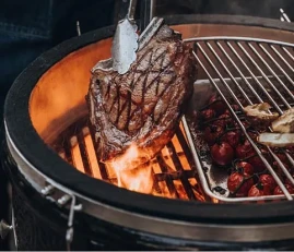 Керамический гриль Monolith Le Chef Red PRO 2.0 с ножками