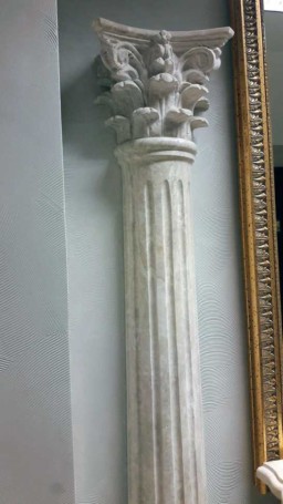 Полуколонна CORINF из Travertino classico (Crumar)